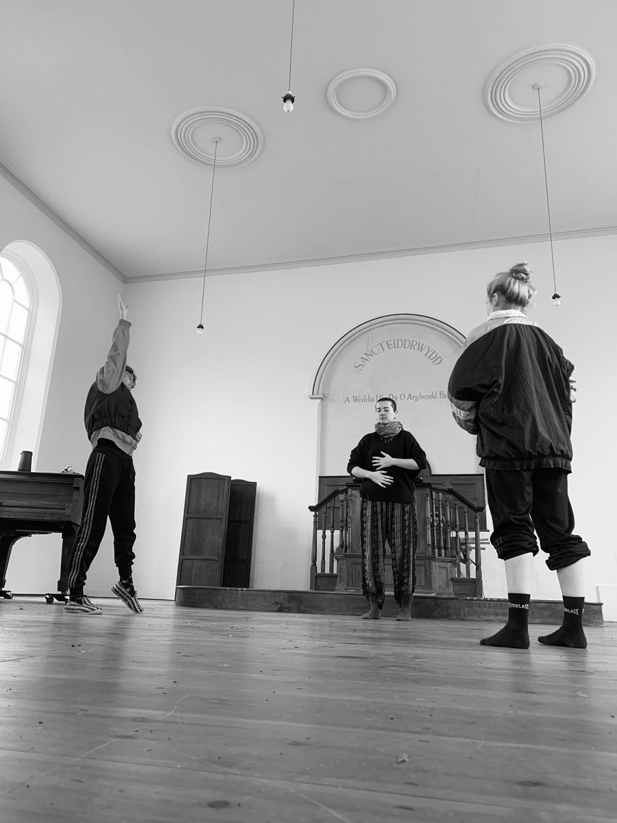 CapelYGraig's tweet photo. Lle Capel y Graig excited to have welcomed #Glanio #FinJordao @Marlalouiseking @ClaraRust working with @ImpeloCymru GLANIO YN MACHYNLLETH for a days reflective preparatory Residency … check out the April project and events for all in the thread below ! https://t.co/9soY15SGtk