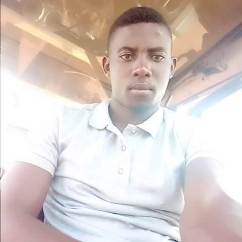 MutungiSolomon3's tweet photo. #NewProfilePic https://t.co/vmD2oUGVFz