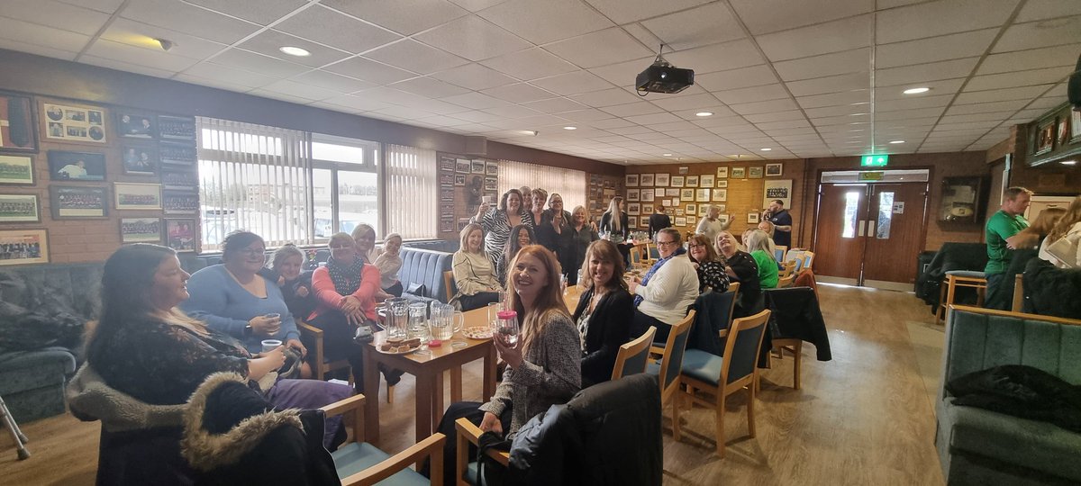 shampersb's tweet photo. Ladies day in full swing @NBRFC 🍹🍾🍸🥂 https://t.co/mD4LdBVzXe