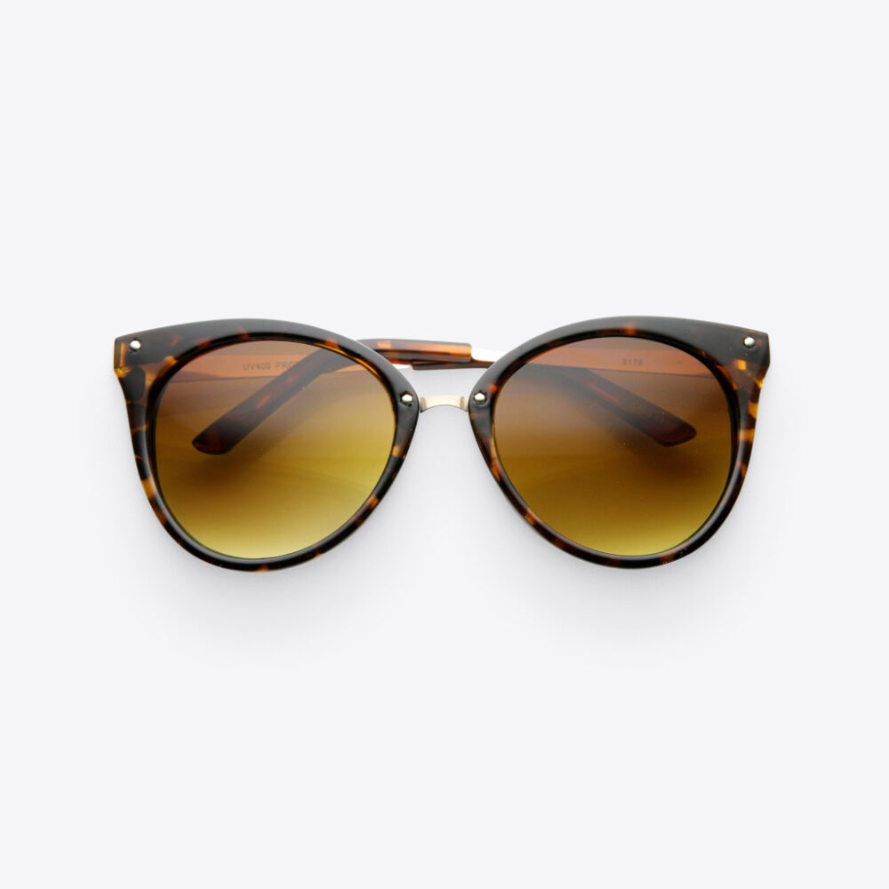 Fluffypaws22's tweet photo. Women’s Tortoise &amp; Amber Indie Cat-Eye Sunglasses https://t.co/Kw533M6TAp 10.99
#automotive #apparel https://t.co/ww80GPbiYC