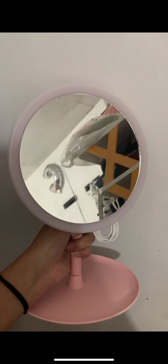 __bbych's tweet photo. Jual cermin/kaca lampu led new

Tersedia pink dan biru ✅
Baru ada kotak✅
Via shope gratis ongkir ✅
Cod area jogja✅

20k cod
23k via shopee https://t.co/KhKD6K4CIy