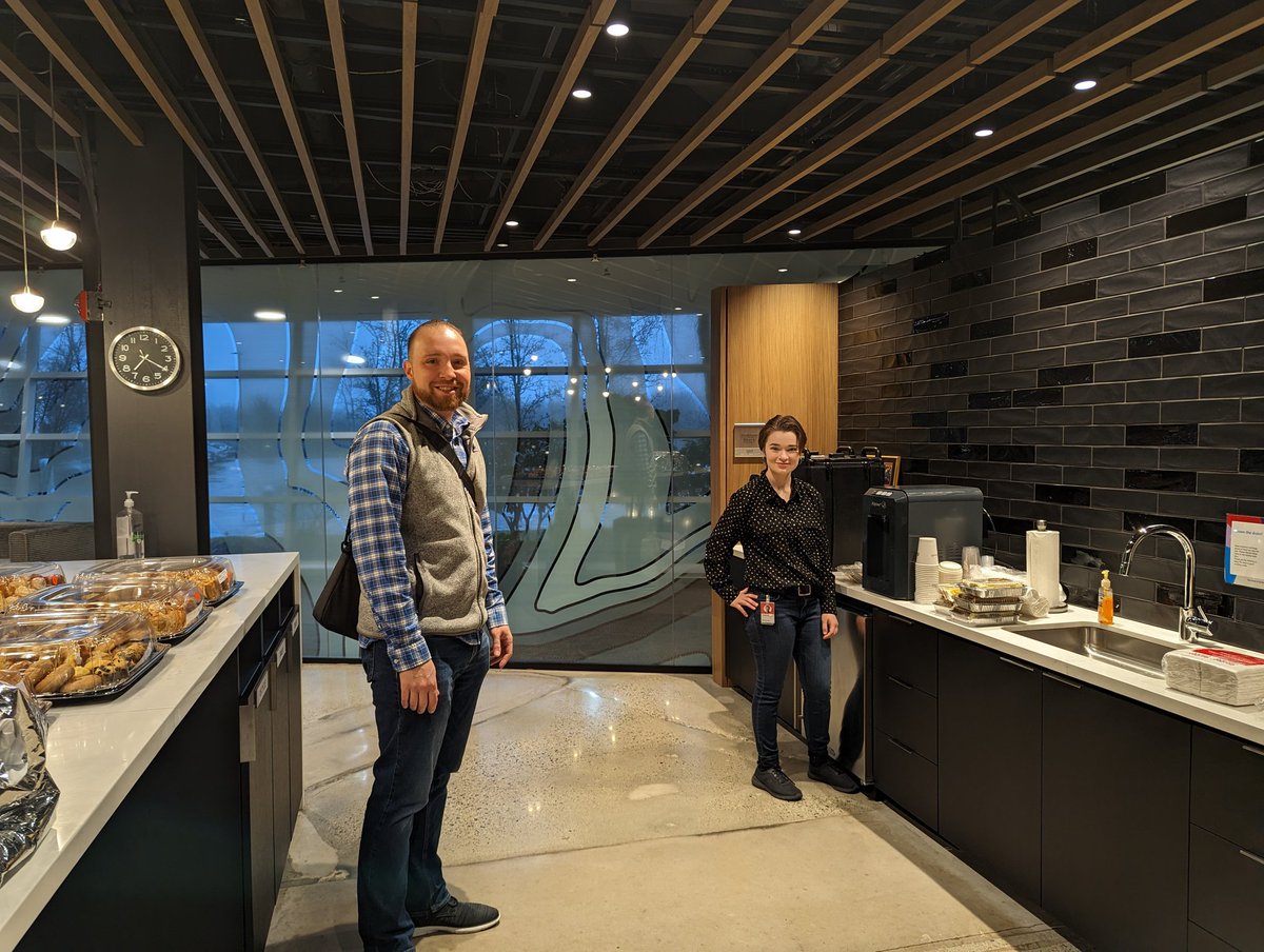 InternMike tweet media