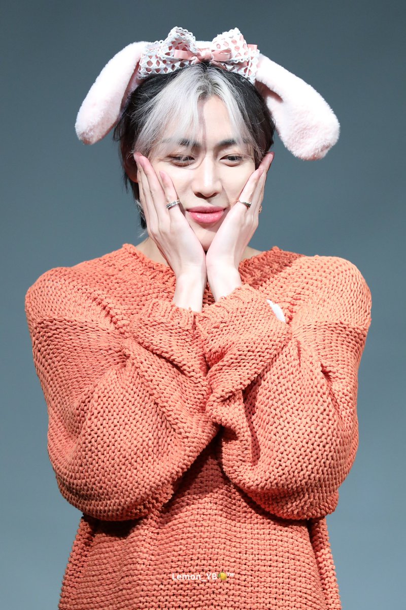 lemon_yb's tweet image. 230401 ดอกไม้บาน  🌻🌻🌻น่ารักจนใจเจ็บ🤍❤️
Apple Music Fansign Event @BamBam1A #뱀뱀
#BamBam  #SourandSweet