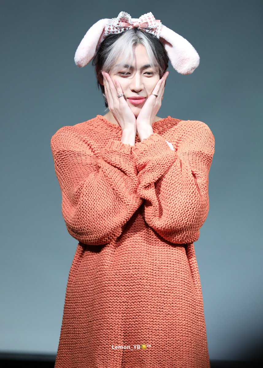 lemon_yb's tweet image. 230401 ดอกไม้บาน  🌻🌻🌻น่ารักจนใจเจ็บ🤍❤️
Apple Music Fansign Event @BamBam1A #뱀뱀
#BamBam  #SourandSweet