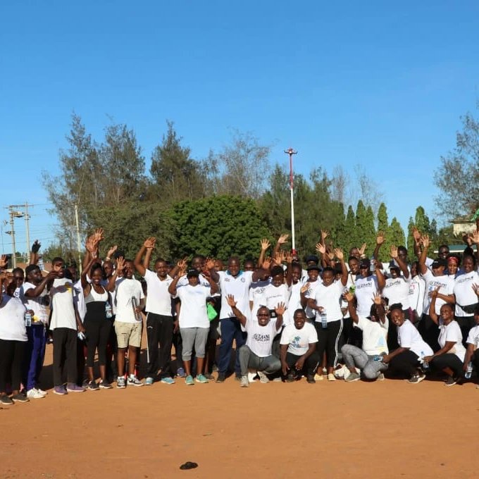 DianiWalkers's tweet photo. We are starting a new month with ambitious fitness goals as Diani Walkers  .

Today we walked approximately 9km from Babla Grounds to Markaz - Bongwe-Shamu and back to Babla Grounds.
#AStep4OneHealth https://t.co/J0zKyiHkXF