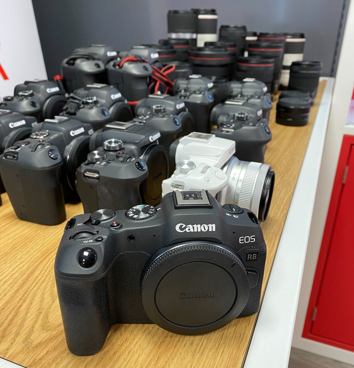 ParkTweets's tweet photo. Join us in our Burgess Hill store today where experts from @CanonUKandIE are on-hand to show you through the range of cameras & lenses available, including the EOS R8, EOS R6 Mark II, EOS R5 & EOS R3!
See how to get to us at https://t.co/hfrkK36vqn.
#CameraStoreWeek https://t.co/l6BYTqQqGW