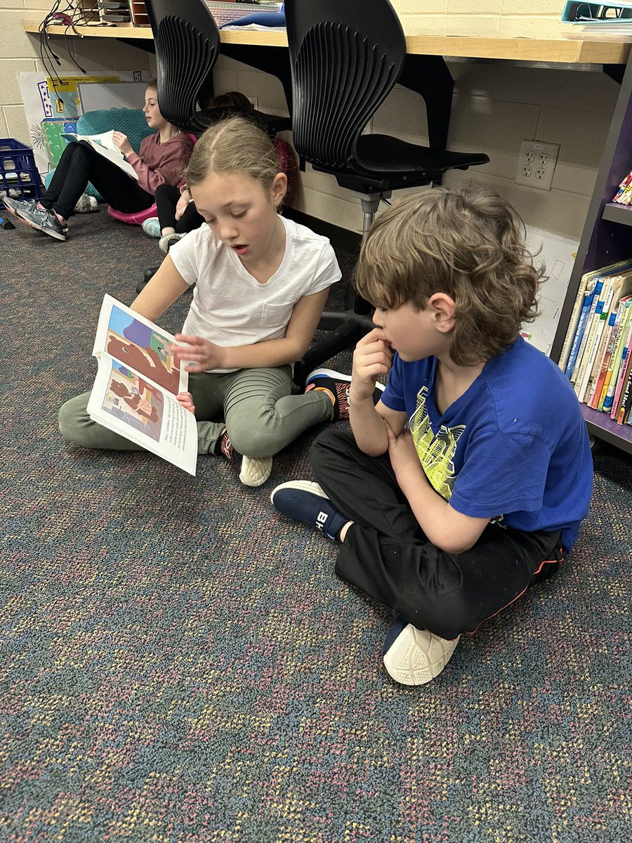 Right to Read Week Fun - Favorite Book Character Day, Door Decorating, &amp; Reading Buddies #MrsLuidhardt #OESBest