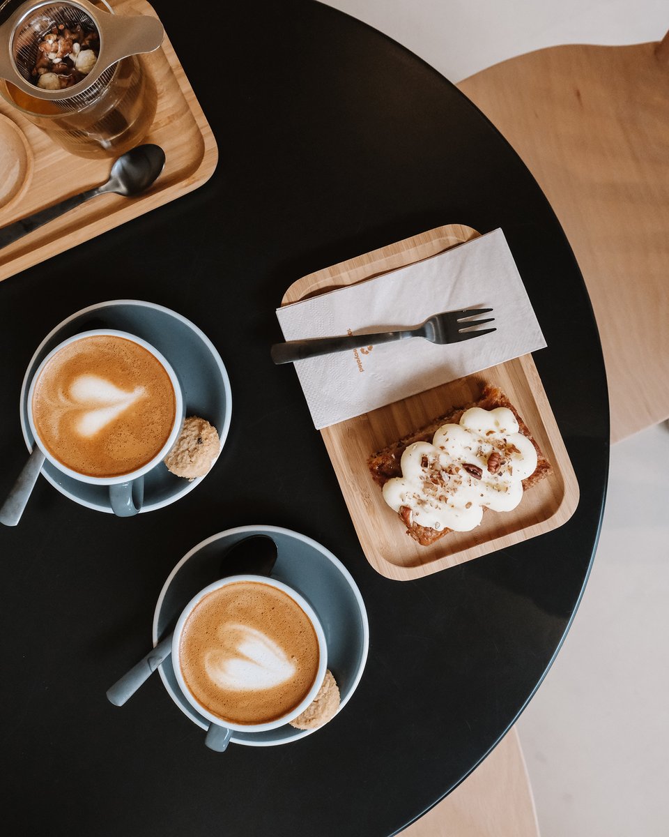 mustvisits's tweet photo. Workcafe in Heerhugowaard. Dit is dé werk- en ontmoetingsplek van kop Noord-Holland. Naast werkplekken vind je hier ook een hippe koffiezaak die de ruimte omtovert tot een plek waar je niet alleen komt om te werken, maar ook om gelijkgestemden te ontmoeten. 🧑‍💻☕️ https://t.co/TsCrJwQuvJ