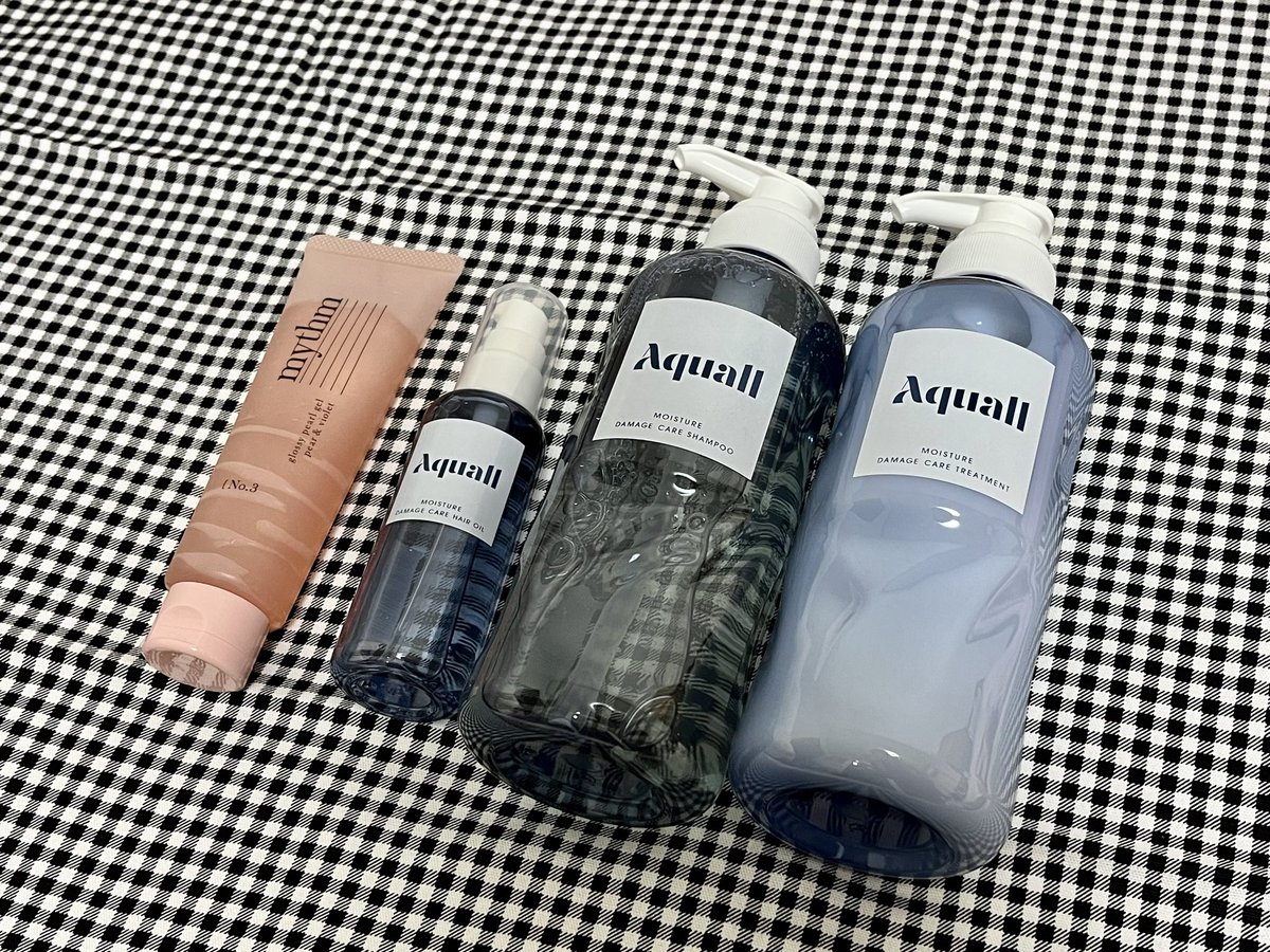 yulangtal's tweet photo. 私が最近使っているヘアケアグッズたち👩🏻✨ 提供でいただいたのですが、パサパサしていた髪が一気に纏まって嬉しかったです！気になる方は是非🤍 #ミズム #アクオル #PR https://t.co/93jlC0hos6