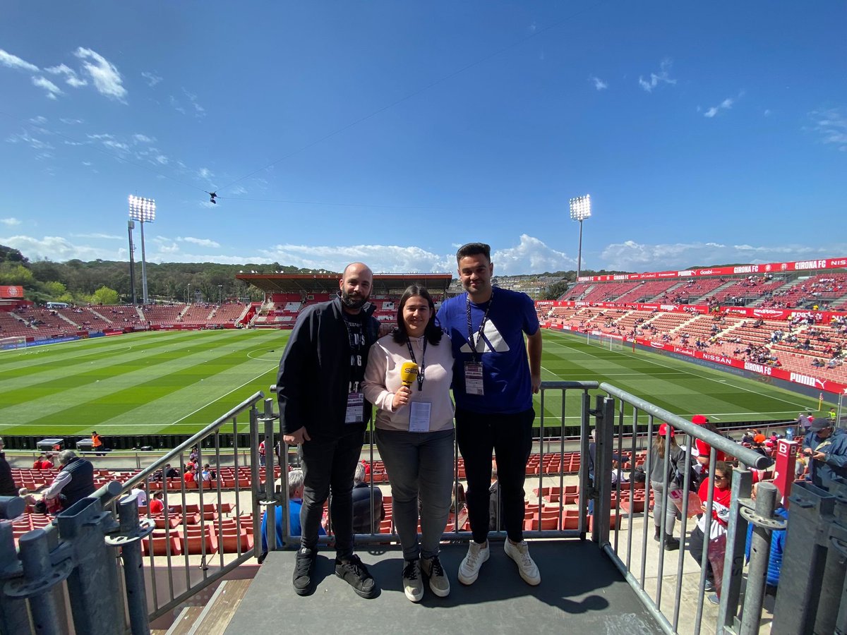 📻 EN DIRECTO‼️

🏟️ Montilivi
⚽ #GironaEspanyol

🗣 Narra <a href="/nuriavilamala_/">Núria Vilamala</a> 
🎤 Inalámbrico <a href="/Nilsola10/">Nil Solà</a> 

🎙️ Dirige @GarridoCarrusel
👥 Con <a href="/Jorgeescorial/">Jorge Escorial</a> <a href="/futbolycine/">Carlos Marañón</a> <a href="/brunoalemany/">Bruno Alemany</a> <a href="/Trashorras10/">Roberto Trashorras</a> 
📣 #VARman <a href="/itu_edu/">Eduardo Iturralde</a> 
🔌 Técnica <a href="/Tecnnnico/">Roger Cuixart</a>