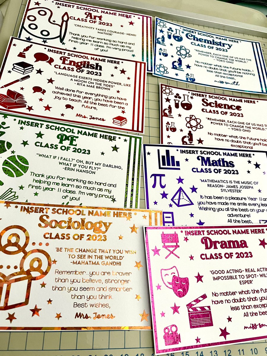 L A U R A 🌍 tweet media