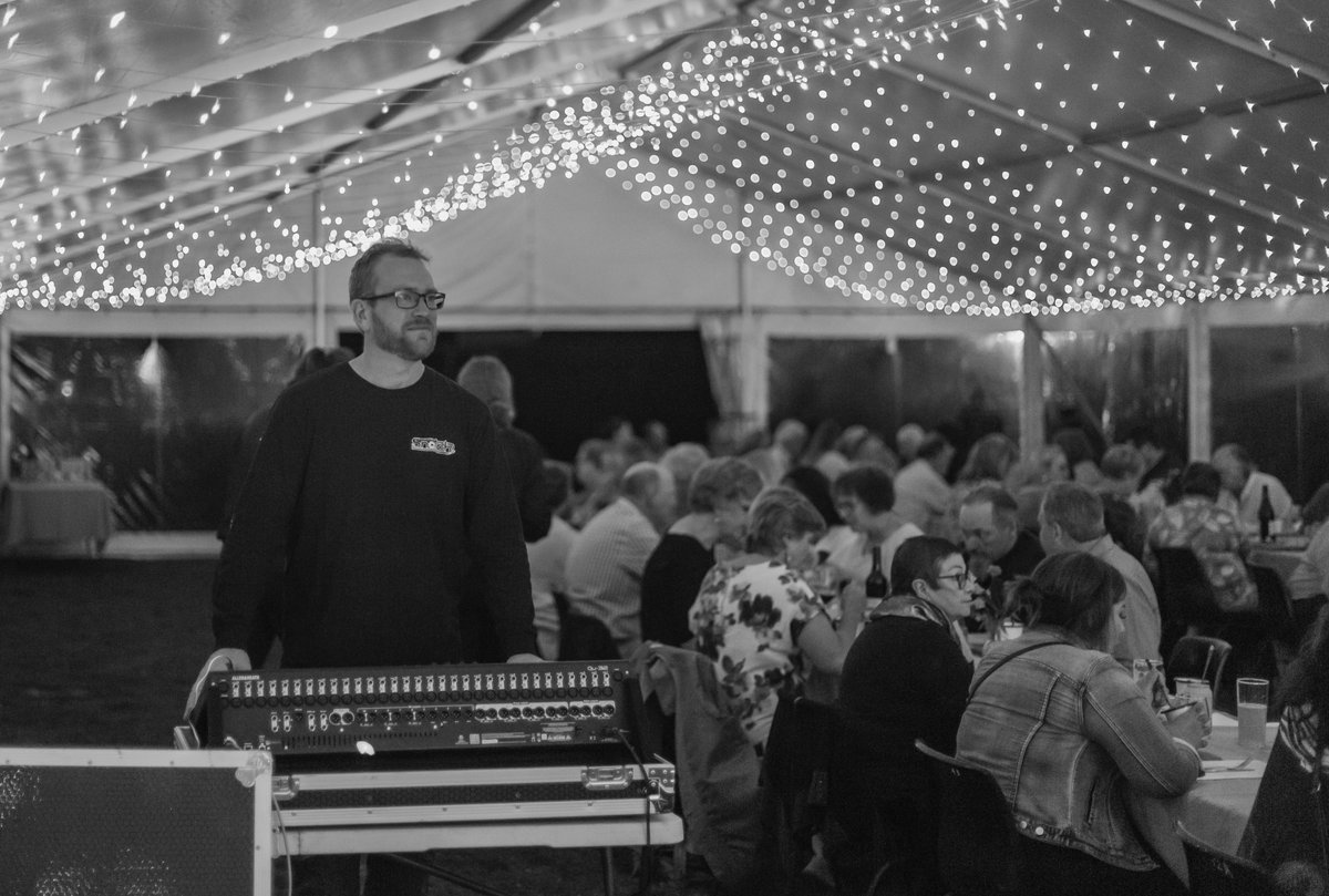 ptorning's tweet photo. A big thank you to Dave Brown (in this photo) and Brendan Mooney for their superb sound engineering for Stage 2 at Seasons of New England.

#armidale #uralla #guyra #walcha #gleninnes #tamworth #dorrigo #bellingen #coffsharbour #blackandwhitephotography #livemusic https://t.co/HEomqNWOH8