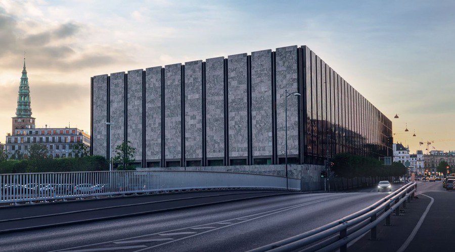 theblockopedia_'s tweet photo. 📷 Denmark's central bank dismisses the need for CBDC despite a dip in cash usage! 📷 While other European central banks rush to develop digital currencies, Denmark sees no immediate need for a digital krone.📷📷
#Denmark #CBDC #DigitalCurrency #CashUsage #CentralBanks https://t.co/b6MH7JVPft