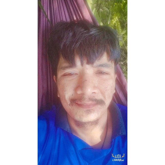 คบคนอื่นได้ขี่รถยนต์..🛻..
#คบกับผมได้กินรสดี.🤘...#เด็กใต้บ้านๆ.🍃..