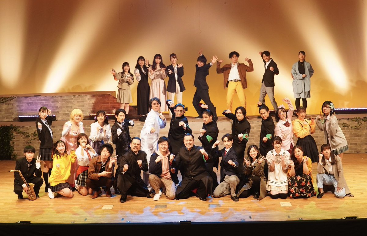satellite_osaka's tweet photo. サテライト大阪本公演「100年分の声援を〜FOREVER〜」
本日千秋楽を迎え、スタンディングオベーションの中、無事に幕を下ろすことが出来ました。
たくさんのご来場、誠にありがとうございました。
新たに新人たちが加入し、益々の発展にご期待ください。
今後とも応援の程よろしくお願い申し上げます。 https://t.co/SR4m0qgzVa