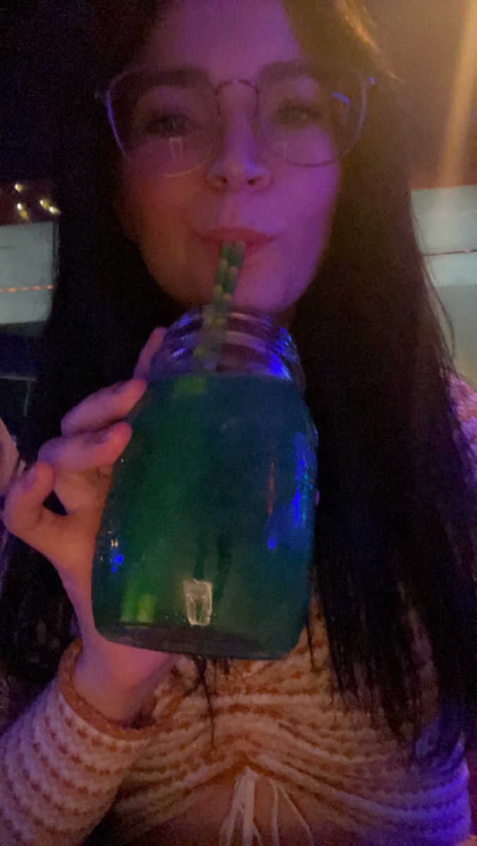 ameliaevv's tweet photo. Slurp juice is back in Fortnite
Also at @ggezbar (also ft an Uncle Owens Blue Milk) 
Squad up and slurp up with friends x https://t.co/QkKTCP8Cm6
