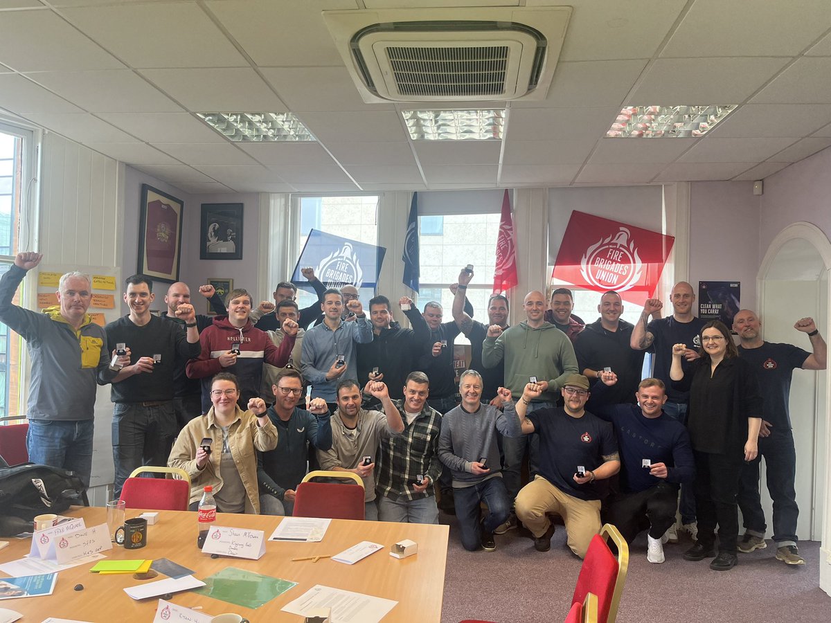 Introductory to Branch Official Course this week at the Regional Offices in Glasgow! Fantastic group of reps organising branches accross Scotland ✊🚒<a href="/fbunational/">Fire Brigades Union</a> <a href="/UnityConsults/">UNITY Consulting Scotland</a> <a href="/JMcKScotRegSec/">John McKenzie</a> <a href="/AngusSproul/">Gus Sproul</a> <a href="/FBU_Scotland_EC/">Colin Brown</a>