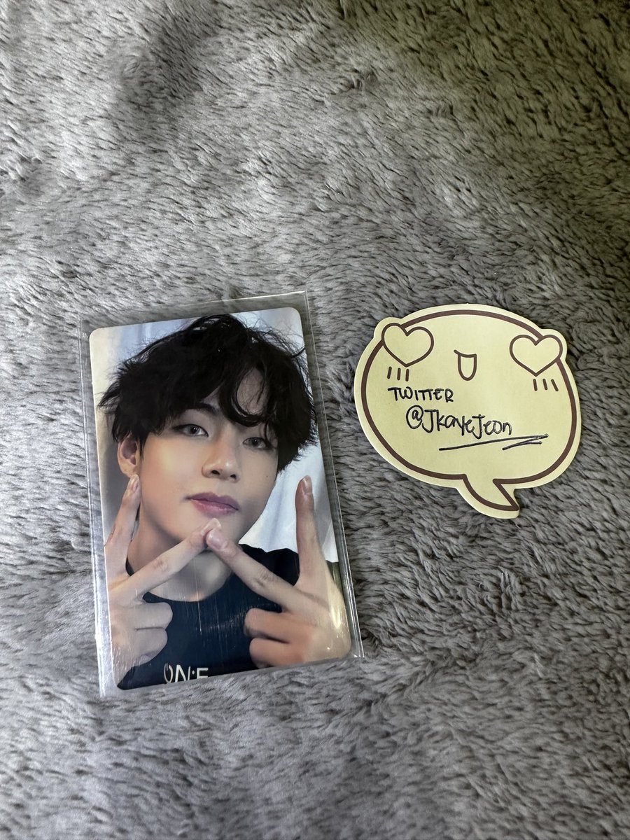 JKayeJEON's tweet photo. wts lfb bts onhand

✨April Sale✨

Map of the Soul On:E
Taehyung PC

💸 3k php
+ 500 bluray (optional)

reply mine or dm me

pc ph bts kim v mots one https://t.co/CPZs3TJP5p