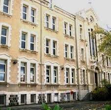 ClgEuropeBdp's tweet photo. Le collège de l'Europe ouvrira ses portes mardi 4 avril de 17h à 20h. Venez découvrir ou re-découvrir ce bel établissement et rencontrer tous les personnels https://t.co/07kcOGMIWK