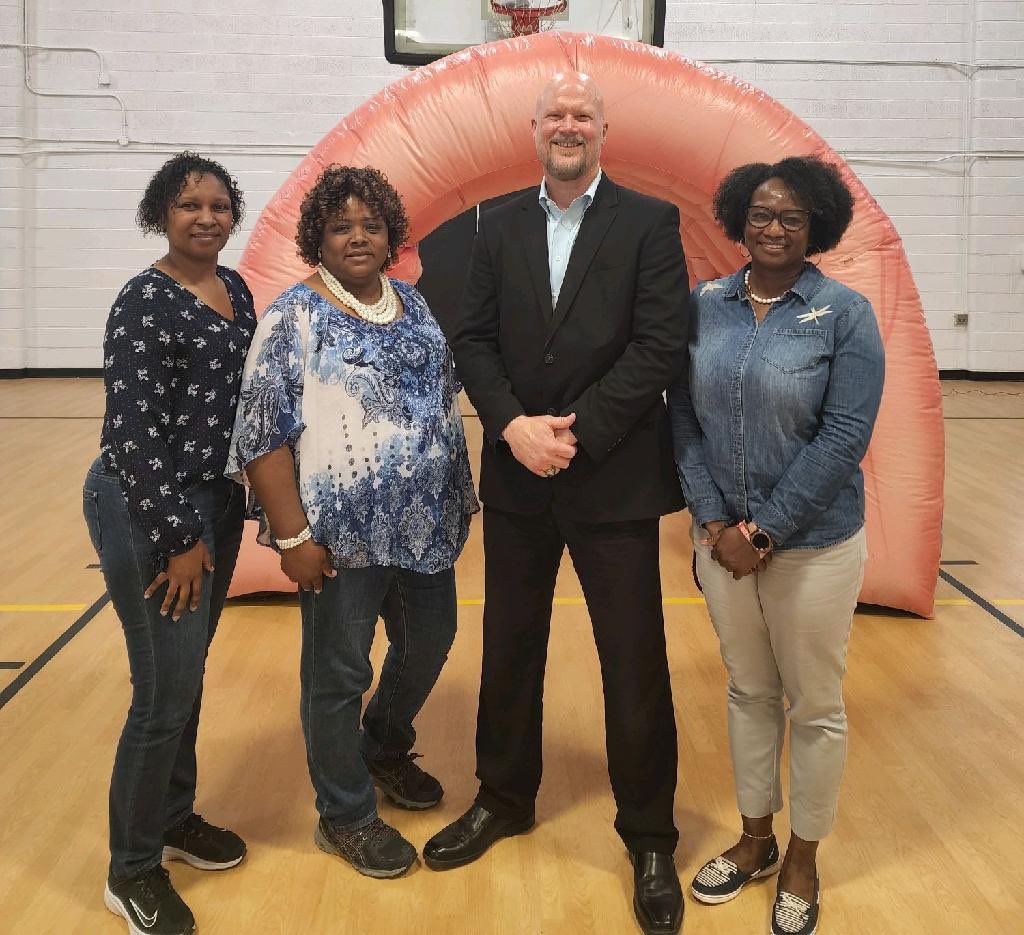 Lisa Spencer tweet media