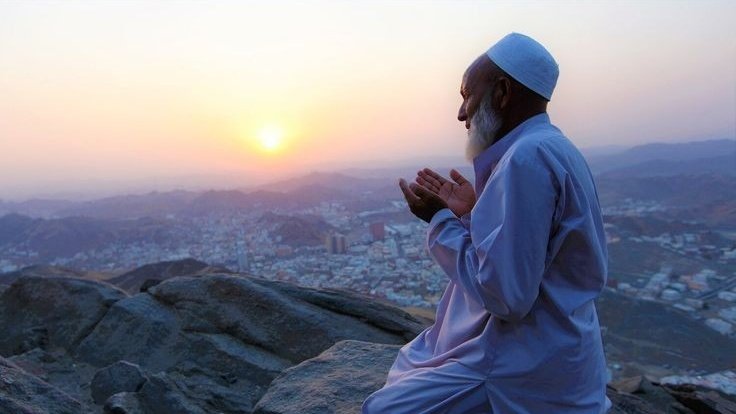 bineymen's tweet photo. اللهم يا فارج الهم ويا كاشف الغم، فرج همي ويسر أمري وارحم ضعفي وقلة حيلتي وارزقني من حيث لا احتسب اللهم أبدل قلق�� سكينة، وهمي انشراح وسخطي رضا وخوفي طمأنينة وعجزي قدرة وضيقي فرح وعسري يسر وضعفي قوة، يارب يا قادر يا مقتدر." https://t.co/8wIec9ALja
