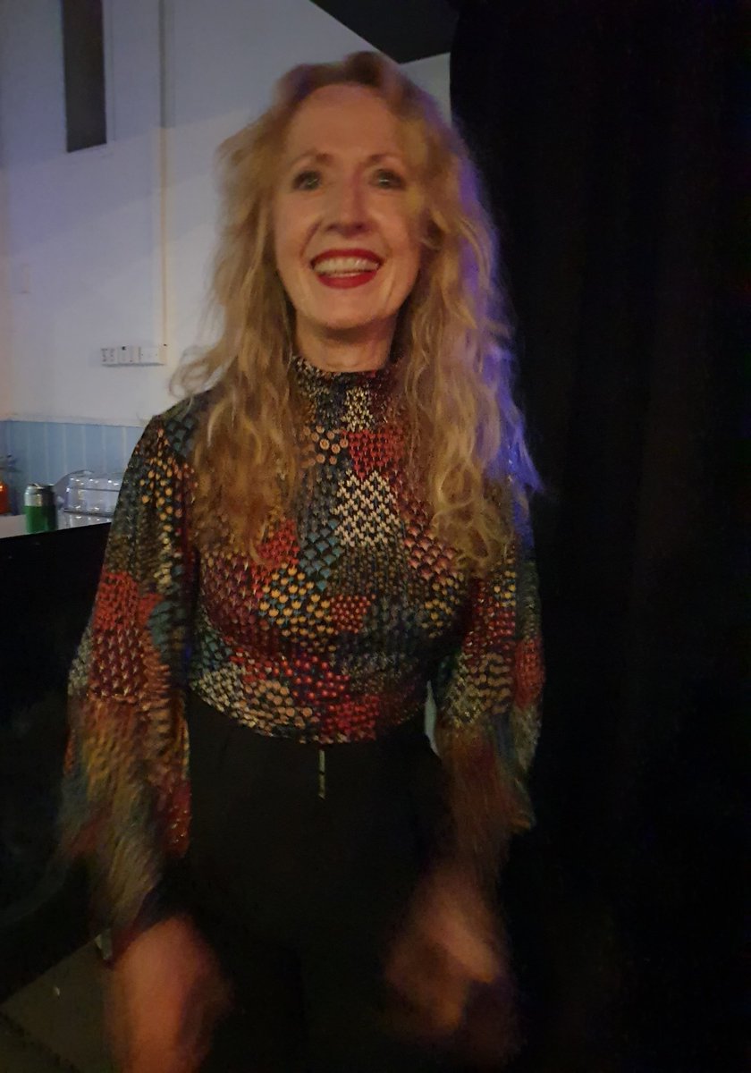 TheOtherIndrani's tweet photo. End of the night. Unforgettable show from @davegraney &amp; @clarecmoore accompanied by the amazing Adele on bass &amp; Dave on sax—killer. #DaveGraney #ClareMoore #InaMistLY #TheGreatClub https://t.co/TiEplwyrXc