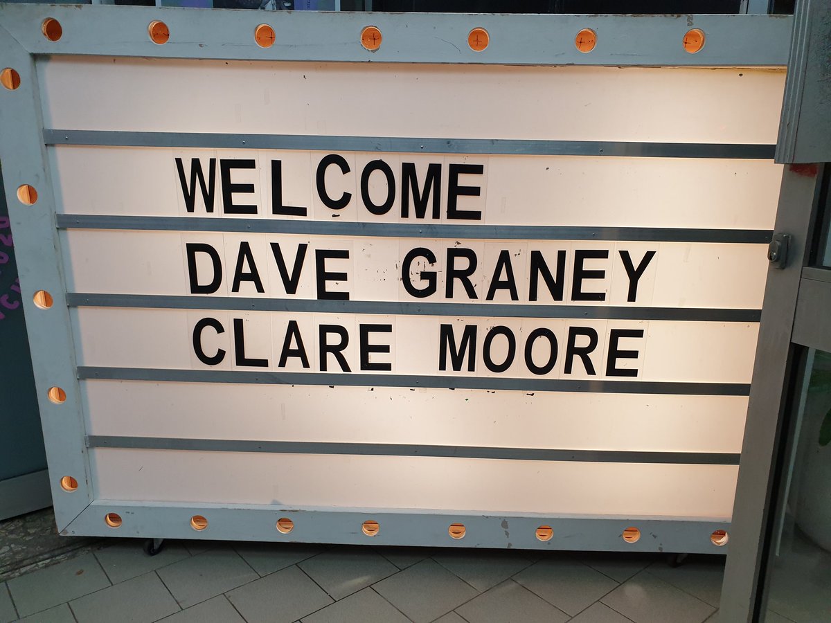 TheOtherIndrani's tweet photo. End of the night. Unforgettable show from @davegraney &amp; @clarecmoore accompanied by the amazing Adele on bass &amp; Dave on sax—killer. #DaveGraney #ClareMoore #InaMistLY #TheGreatClub https://t.co/TiEplwyrXc