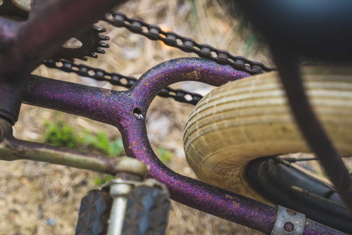 Velo_Orange's tweet photo. Introducing the new Velo Orange MiniminiVelo!

Don't let its small stature fool you. It still has the full VO treatment including generous 15mm tire clearances for rough and tumble terrain and a neat wishbone chainstay bridge.

https://t.co/POMKs1LhhU https://t.co/oBBgBDnS4i