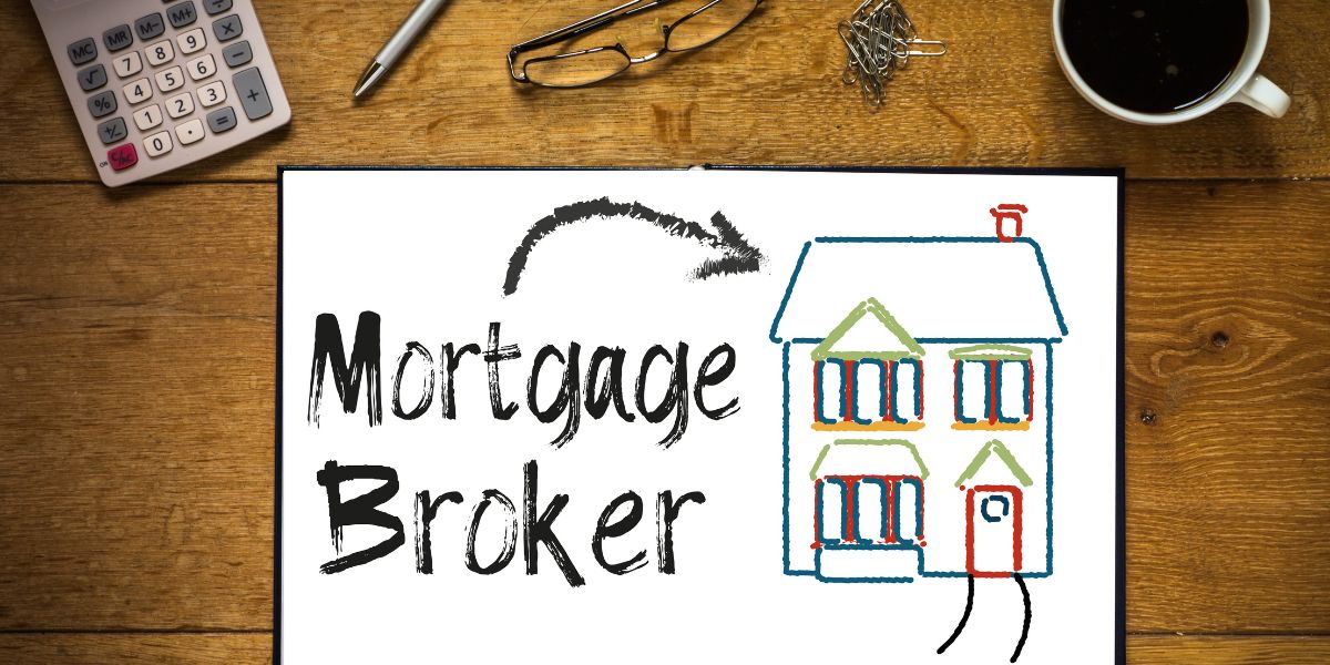 BruceSmithLive's tweet photo. Are you looking for a mortgage broker in London, Ontario? Check out our blog on the Top 5 Reasons to use a Mortgage Broker at: https://t.co/W8dZNPizDY 
#MortgageBrokerLondonOntario #MortgagesLondonOntario 
#MortgagesLondonOntario https://t.co/HZ18EOpKjz