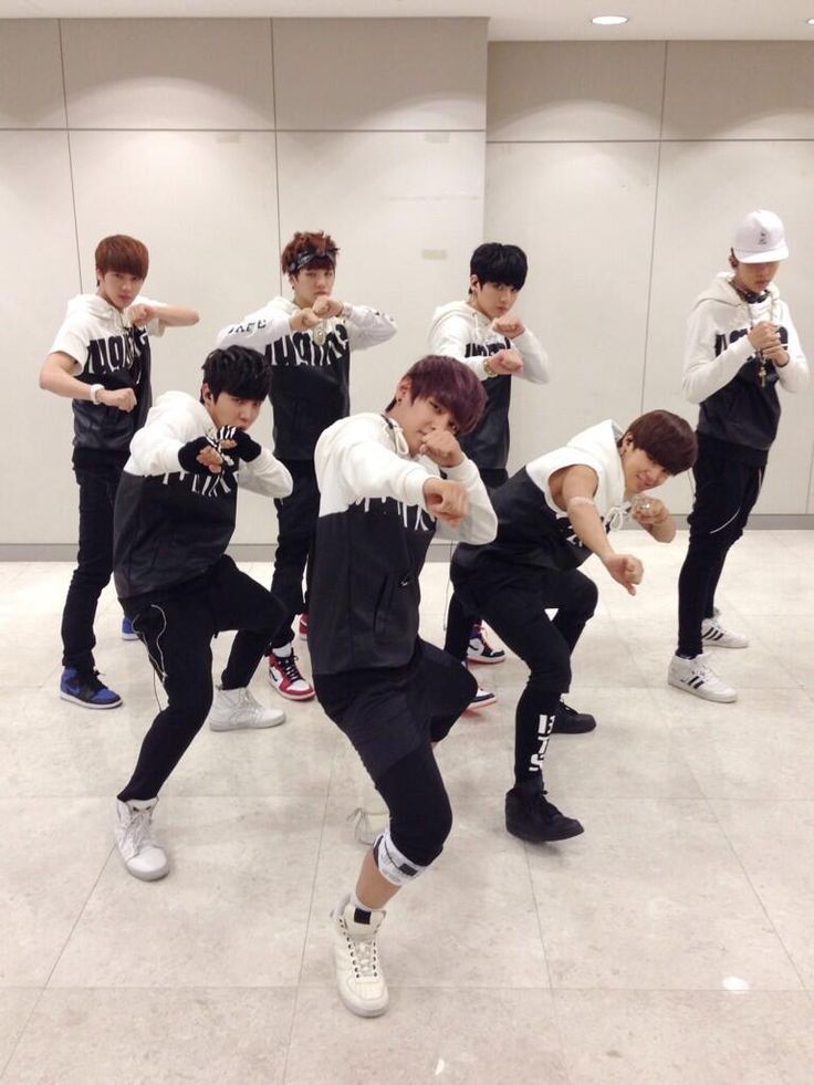 Map_of_thesoul7's tweet photo. 레스고 레스고 
위 아 불렛 프루프
#WeStreamLikeCrazy https://t.co/9jMgmun3IR