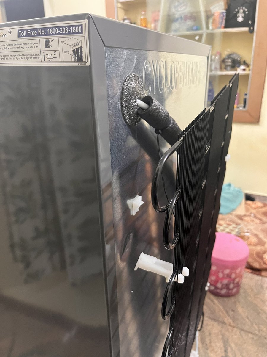 IamKuroSen's tweet photo. @flipkartsupport  its been already 8 days crossed still my damaged product has not been replaced.

What is this service flipkart is providing to the customers.

How long i need to wait?

What's the use of being a plus customer when you can't provide better service. https://t.co/aO9XNiS4lg