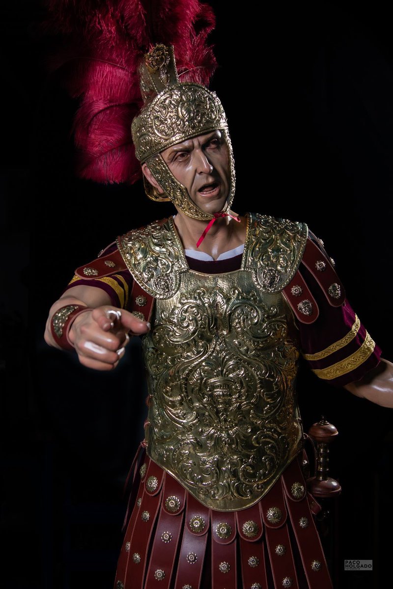 fernandojaguado's tweet photo. Centurión Romano que comienza el misterio de la @hdadsanrafael de Jerez.Igualmente he diseñado los ropajes y la orfebreria que ha realizado Ildefonso Oñate,cueros de Jose María Márquez y costura de Manoli Domínguez. @cofrademania @elllamadorcsr @pasionensevilla @ArtesacroT https://t.co/iQ5ws3CmtI