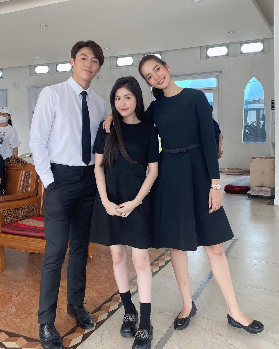 BOW_MUSEUM's tweet photo. #ใต้เงาตะวันep2 epที่แล้วน้ำตาแตกมากก วีคหน้ามาให้กำลังใจกันต่อนะคะ😻😽 #iamunda #kulteera 
#โบว์เมลดา #หมากปริญ 
 cr. undaa_kulteera https://t.co/DOqQOKafKW