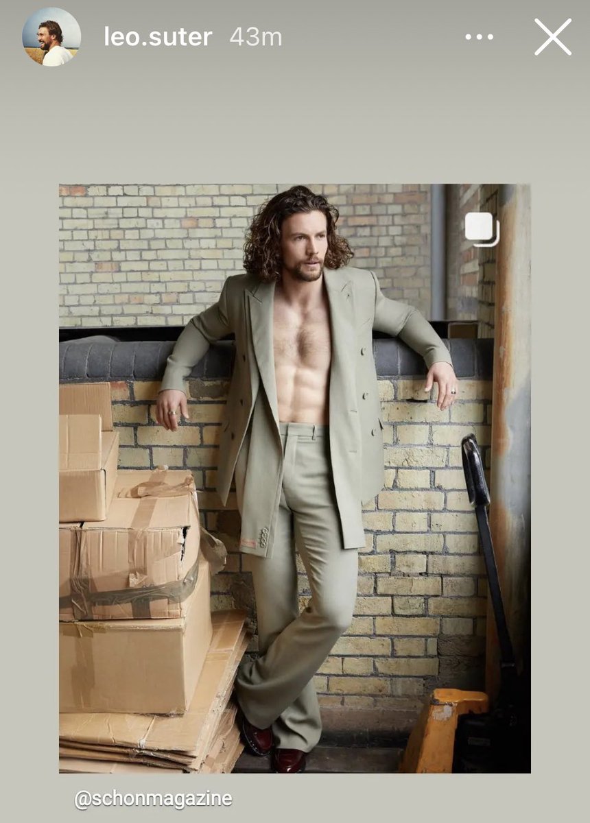 OldStringer's tweet photo. A sight to GLADDEN the eyes of manyโฆ but MADDEN the eyes of Mrs Stringer and I, because our lad has forgotten a rather essential item of clothing!
#Sanditon
#VikingsValhalla #LeoSuter https://t.co/4UFf69Ggds