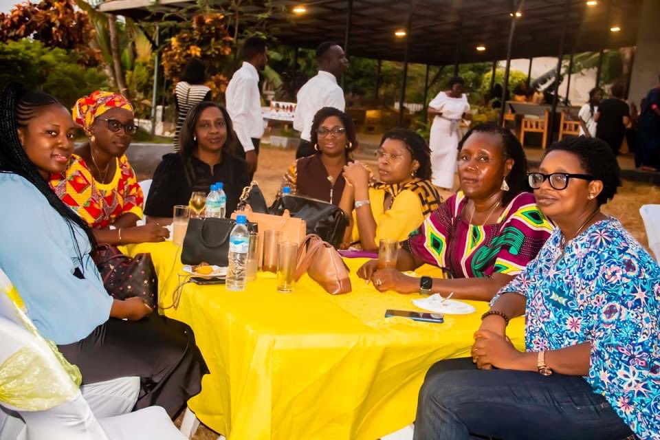 GbaoMariama's tweet photo. Thanks to #Business and  #Professional #Women #Freetown for extending an invitation to @UNWOMEN_SL on their first SPEAKER SERIES. Fantastic speakers @DrAmanyAsfour1,  @MichalaMackay on #challenges and #opportunities for #businesswomen and professionals in the #Digital Age. https://t.co/BHEu7V6UCE