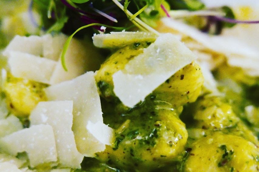 MangelosCLE's tweet photo. We serve the best Italian food in Cleveland. (No joke!) Why don't you stop by and taste it for yourself?!
#cleveland #clevelandpasta #italian #cleeats https://t.co/iP8xZ1lfV2