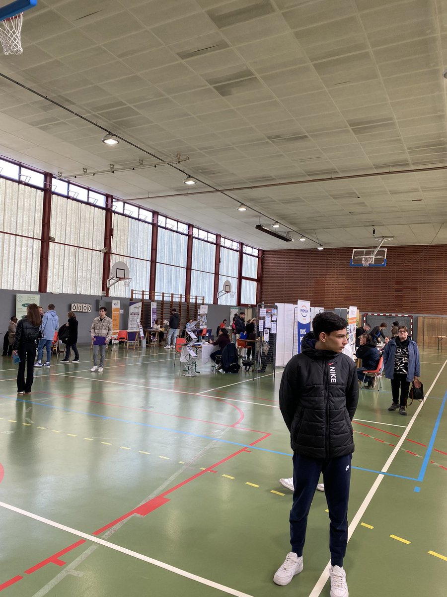 🔜 En direct du forum de #neuvilleaubois , nous sommes là pour vous !
Venez voir les entreprises et partenaires pour trouver votre prochain job d’été.
@poleemploi_RCVL <a href="/patrick_boissy/">Patrick BOISSY</a> <a href="/Cath45RENAUD/">CatherineRENAUD</a> <a href="/CaroLeFloch45/">Caroline Le Floch</a>