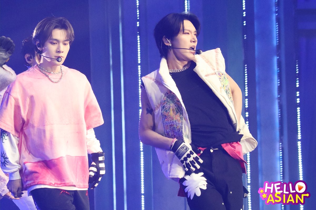 Hello_asian's tweet photo. WayV ในงานแฟนมีตติ้ง '2023 WayV Fanmeeting Tour [Phantom]' in BANGKOK
#WayV_Phantom_in_BANGKOK #텐
#TENLEE #เตนล์ #TEN 
#KUN #钱锟 #쿤
#XIAOJUN #肖俊 #샤오쥔
#HENDERY #黄冠亨 #헨드리
#YANGYANG #刘扬扬 #양양  
#WayV #威神V #WeiShenV https://t.co/5YgCkzy3hx