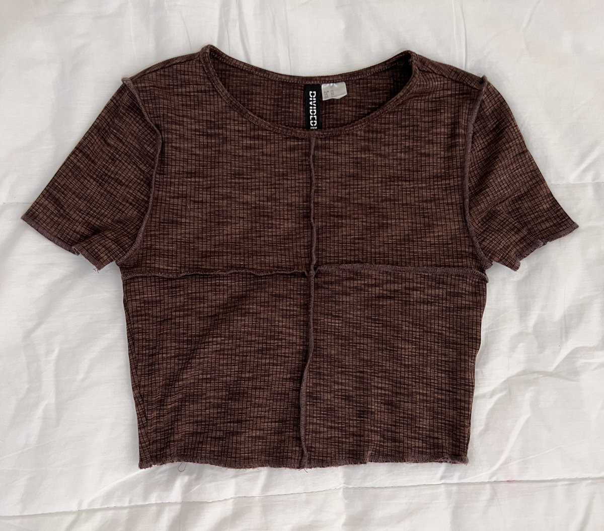 Songtor_2nd's tweet photo. 9. เสื้อครอป h&amp;m สีน้ำตาล ไซส์ xs

90 ฿ 

อก 26-34 นิ้ว
ยาว 14 นิ้ว

***แคปรูปตัวที่สนใจ
แล้วส่งมา F ในเดมนะคะ***

#เสื้อผ้ามือสอง #ส่งต่อเสื้อผ้า #ส่งต่อเสื้อผ้ามือสอง #โล๊ะตู้เสื้อผ้า #เสื้อผ้ามือสองสภาพดี #เสื้อผ้ามือ2 #ส่งต่อ #HMThailand https://t.co/wQfqJAbvmQ