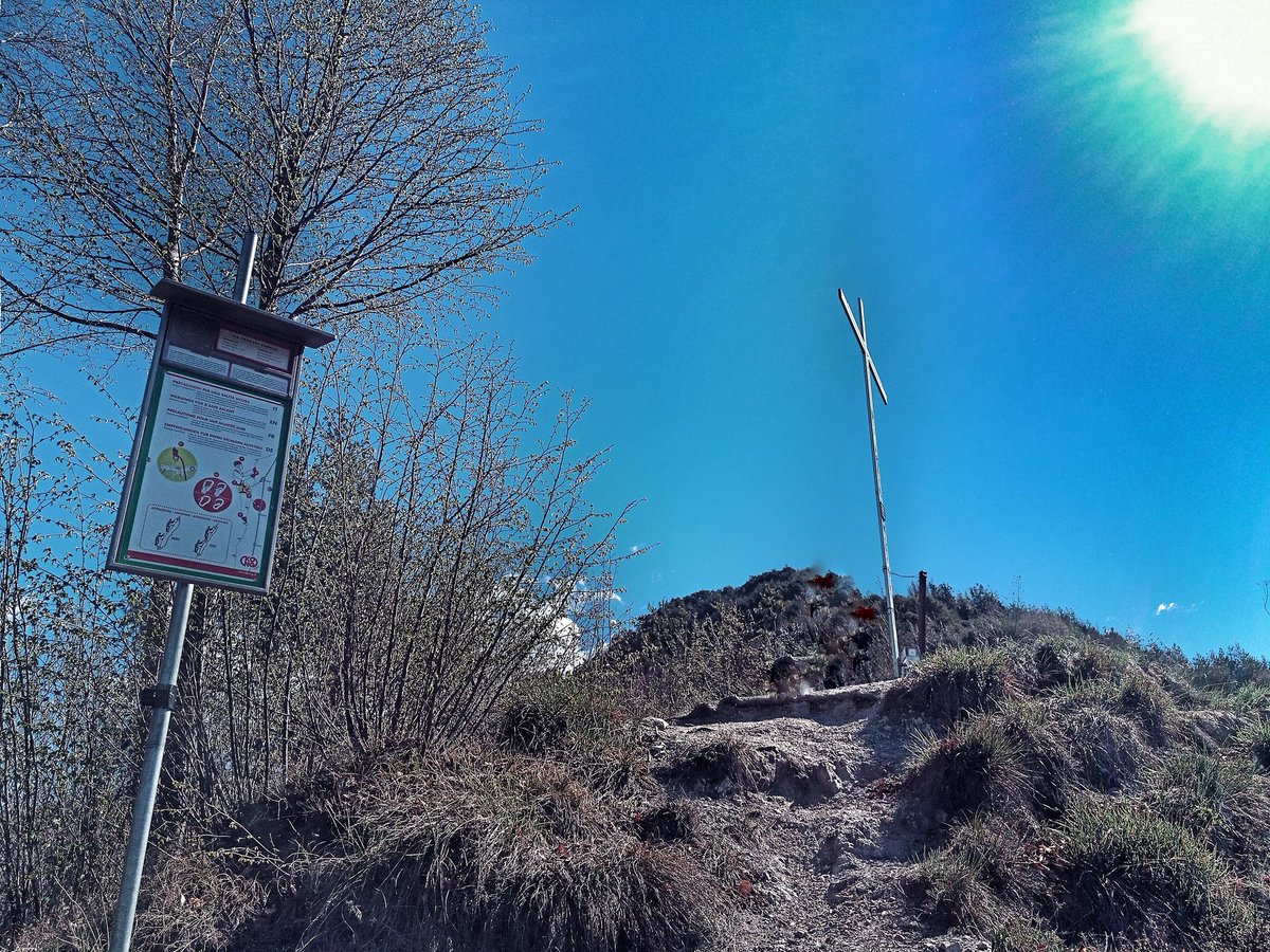 lubon72's tweet photo. E in una giornata primaverile come questa... non poteva mancare una divertente via ferrata, la Crench sul lago d'Idro
#vieferrate #idro https://t.co/Ceioc2oN1E