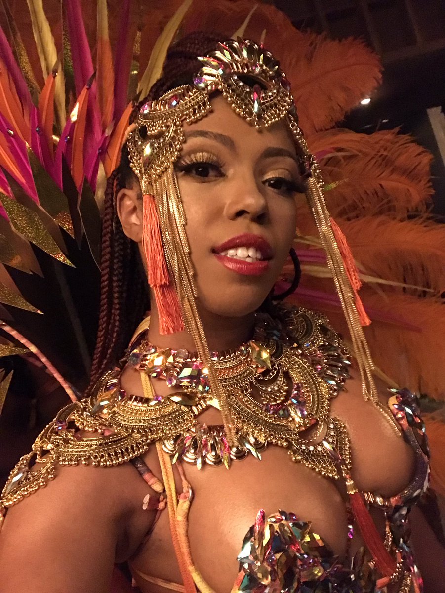 BubblyShann's tweet photo. I was the goddess of the sun 🌞 
#socainjapan https://t.co/5NdpkDHR77