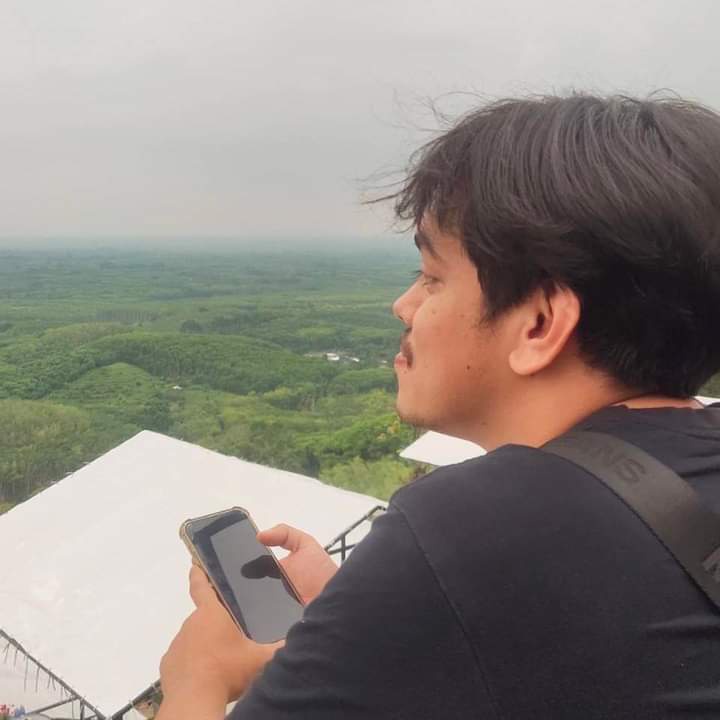Kamoningkong's tweet photo. #NewProfilePic https://t.co/6pNL1tOMne