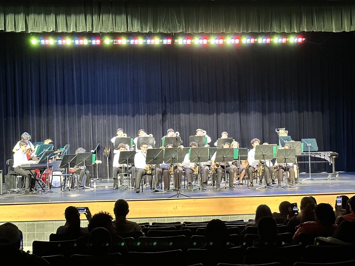 Wave Band tweet media