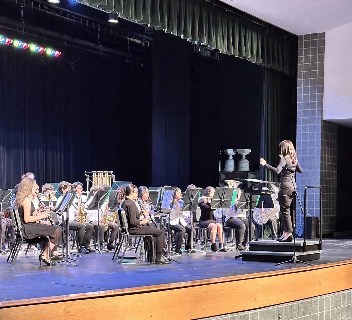 Wave Band tweet media