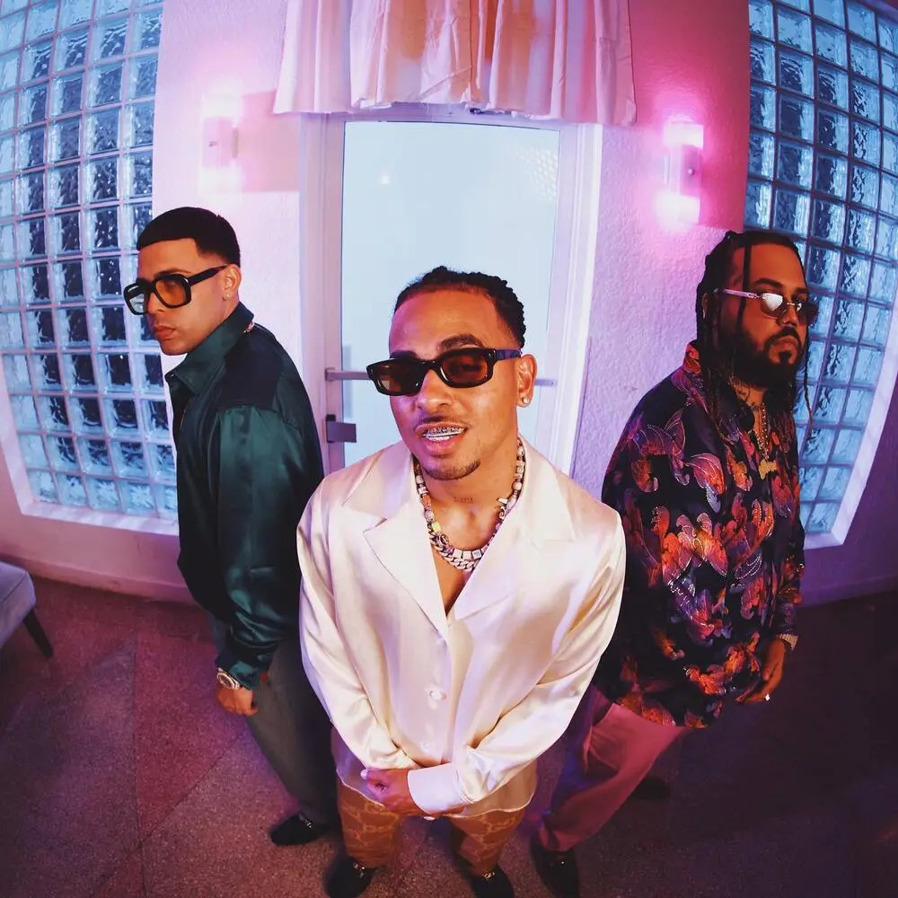 ZonaSuburbana's tweet photo. OZUNA se junta a Juanka e BRRAY em “La Single”

#Rap #HipHop #Brray #Juanka #LaSingle #Ozuna

🔽Matéria completa acesse🔽

https://t.co/wOBBhiWOqv https://t.co/2EKpcEP89H