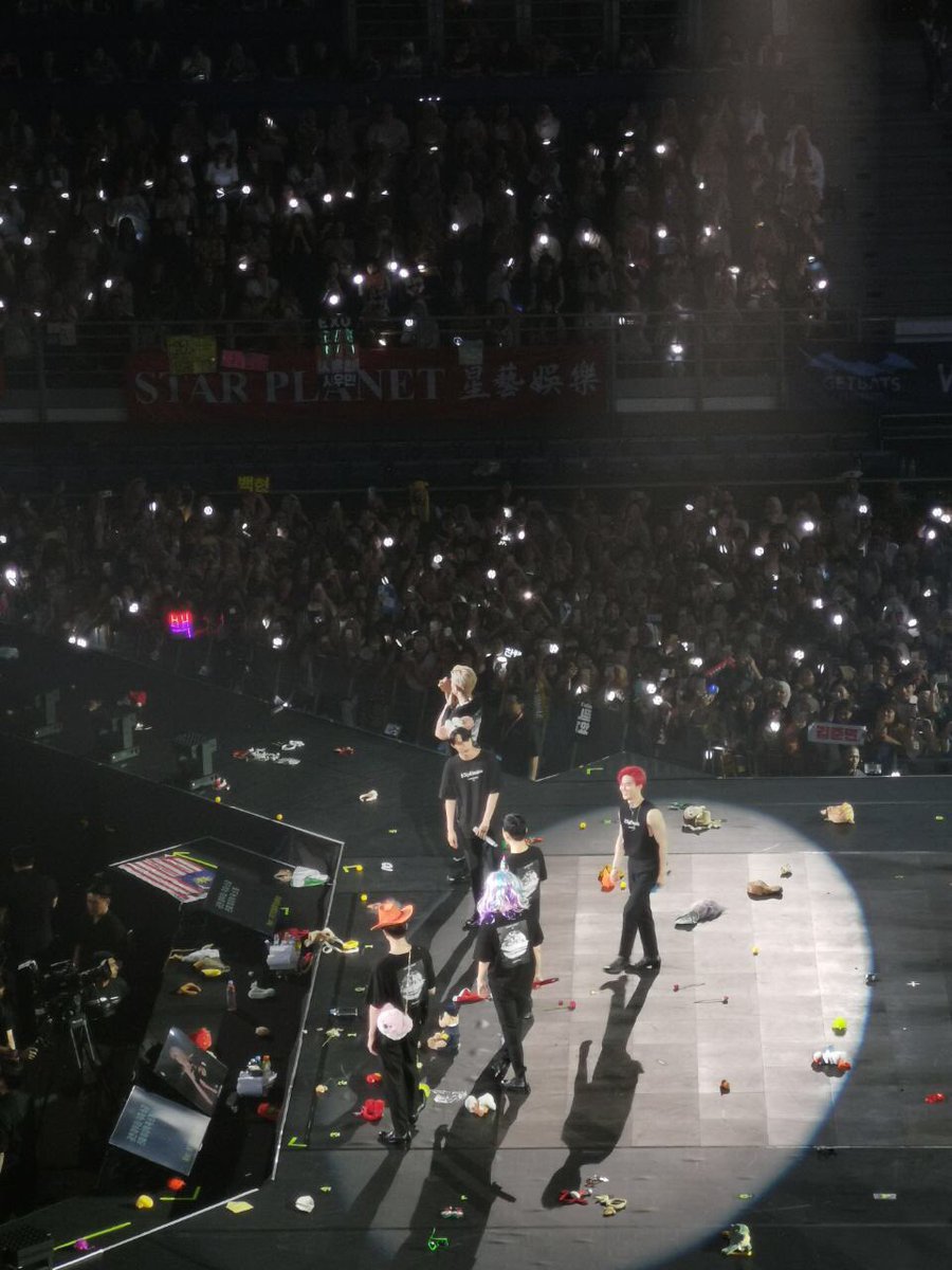 sekaisoo96's tweet photo. View #ExplorationinKL @ Axiata
Section 406, Row D

#tds2inkl https://t.co/VtcWVdU8Mz