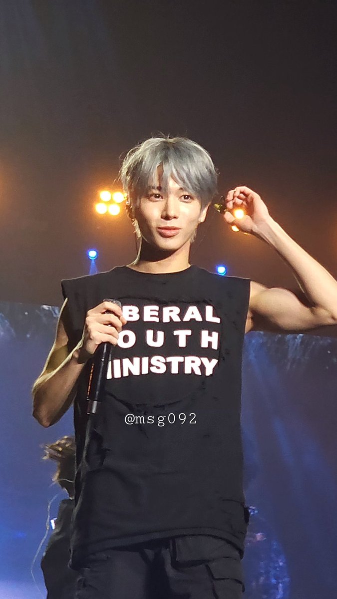 archivekth's tweet photo. finest man alive https://t.co/YbsiWQ7v8d