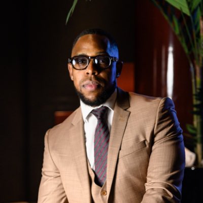 EssombeW's tweet photo. #NouvellePhotoDeProfil https://t.co/aRAFOw0Mtc