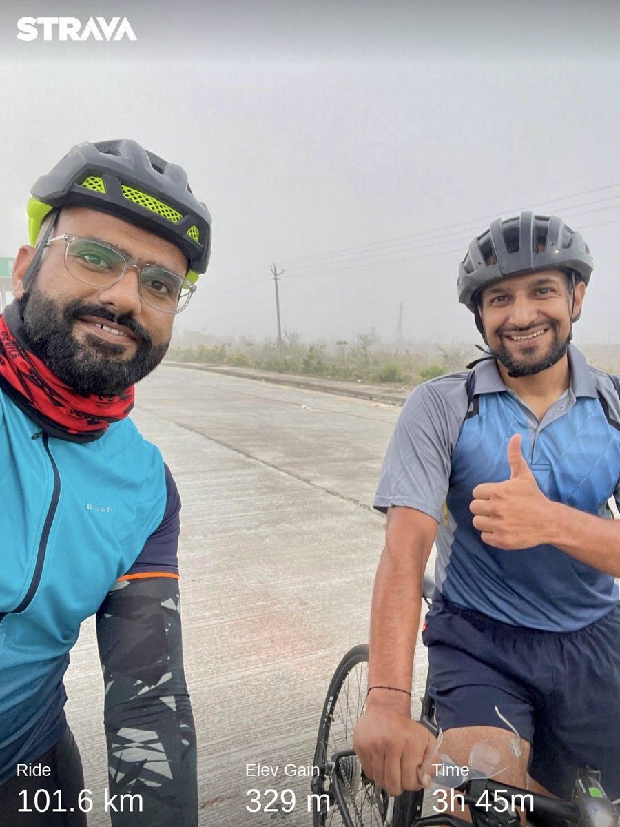 bhakar91's tweet photo. Weekend long chit chat ride with pro mountaineer brother @neeraj8848 ⚔️
#strava #Riders #cycling #ironman #Everest https://t.co/YztQbbtLik