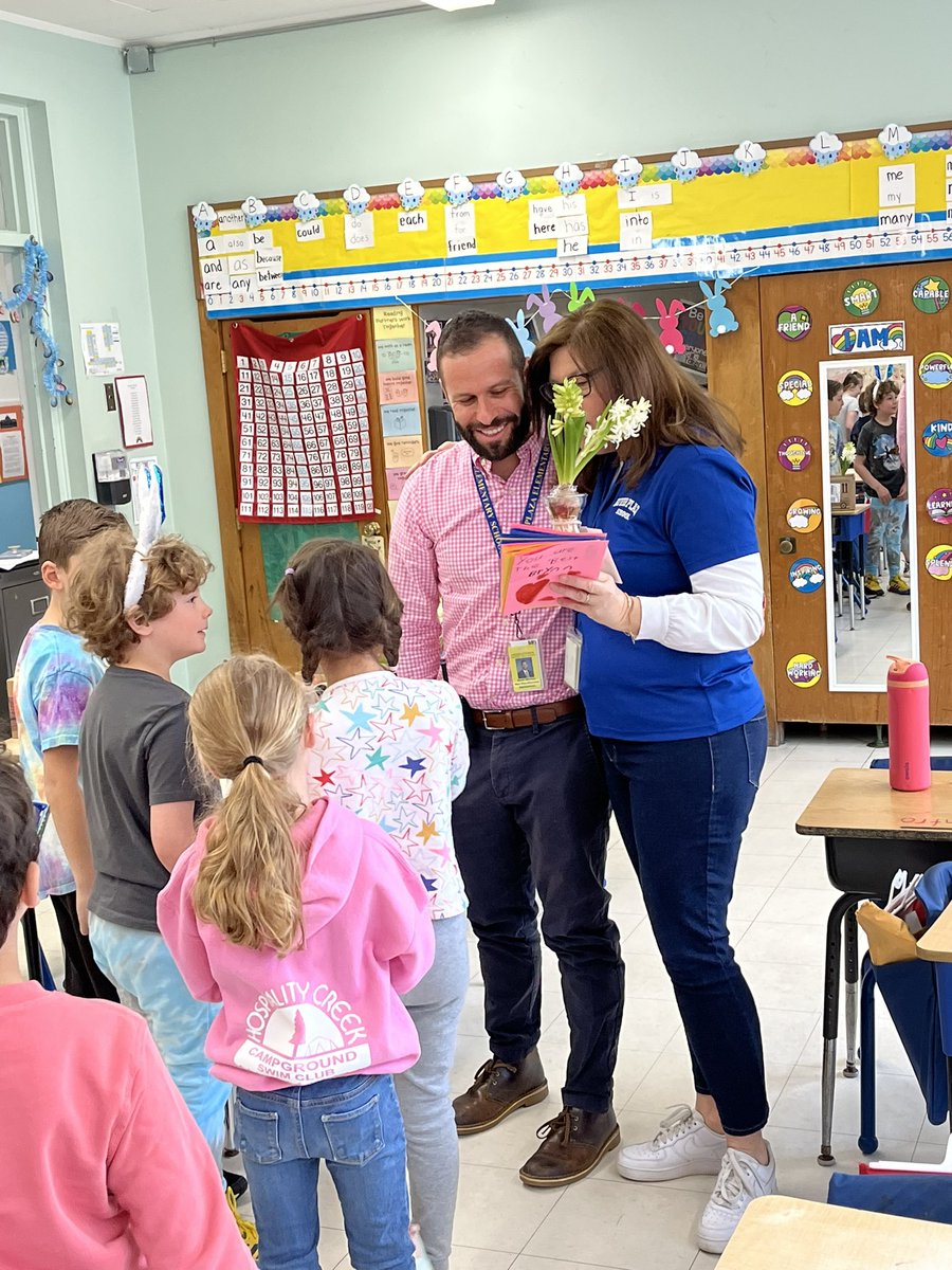 Happy Paraprofessional Day! Thank you for all you do, Mrs. Oliveira! We love you! @RPPrincipal